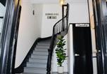 Location vacances London - Charming Farmhouse Meets Modern Living-4