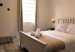 Location vacances San Juan - Cozy Boho Retreatking1gcentralsmrttvslushbeds-1