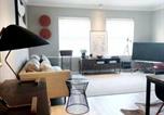 Location vacances  Afrique du Sud - Beach & Mountain Views Luxury-Seapoint Prominade-1