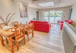 Location vacances  Gare de Bangor - 10 Beach Road-4