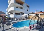 Location vacances Okrug - House Dd with heated pool-3