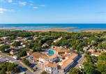 Camping 5 étoiles Le Château-d'Oléron - Camping Les Gros Joncs-1