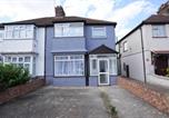 Location vacances Hounslow - Westwick Gardens Retreat-1