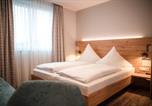 Location vacances Waldbreitbach - Gasthaus Stroh-1