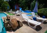 Location vacances Saint-Honoré-les-Bains - Zecamping 3 étoiles familial avec Piscine et Bar-restaurant-3