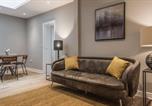 Location vacances Margate - Nelson Crescent West : Modern one bedroom basement apartment in central location-1