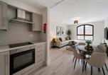 Location vacances  Gare d'Oxford - Modern Apartment in the Heart of Historic Oxford-3