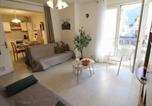 Location vacances Bagnères-de-Luchon - Appartement Luchon Centre - 2 Pièces - 4 Pers - Animaux Ok - Fr-1-313-247-1