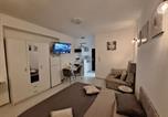 Location vacances Ploče - Mystic Grey Studio Apartment-2
