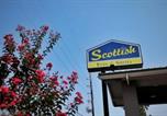 Hôtel Conroe - Scottish Inns & Suites Shenandoah Woodlands Mall-1