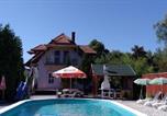 Location vacances Balatonmáriafürdő - Ferienwohnung mit Pool, Wlan direkt am See 70qm-1