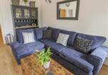 Location vacances  Gare de Redditch - The Barn-4