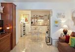 Location vacances Brela - Cozy apartment with a balcony and a sea view-4