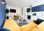 Location vacances Norwich - Luxury Norwich City Centre Apartment - Free Parking-1