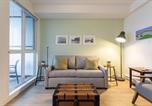 Location vacances Victoria - Urban Stay With Balcony And In-Unit Laundry-1