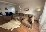 Location vacances Rostock - Royal Ocean Ferienhaus mit Sauna, Spielekonsole und Whirlpool-1