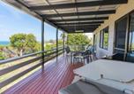 Location vacances Gladstone - Peter's Cottage - A Coastal Gem In Historic 1770-2