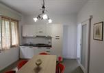 Location vacances  Province d'Udine - Coastal villa in Lignano Riviera-3