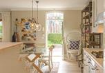 Location vacances Muizenberg - Charming Coastal Townhouse at The Majestic-2