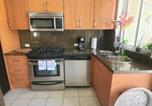 Location vacances Noord - Family Friendly home in Palm Beach 5 min to beach & Casinos-3