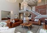 Location vacances Kleinmond - Skuinsklip Elegant Coastal Retreat Kleinmond Beach Sea View-1
