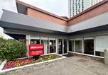 Location vacances Calgary - Econo Lodge Motel Village-1