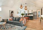 Location vacances Gisborne - Dorothea- stylishly designed home in Trentham-2