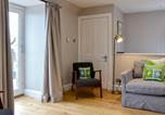Location vacances  Gare de Dundee - Grange Loft - Uk31594-4