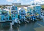 Location vacances Fort Myers - 2 Story Lux Waterfront Living in Cape Harbour - Villa Funky Fish House-3