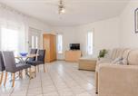 Location vacances Zadarska - Apartments Palaic-3