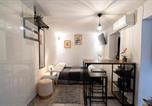 Location vacances  Ville métropolitaine de Catane - Loft Pantano, Catania Center Villa Bellini-1