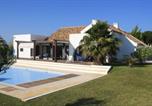 Location vacances Setúbal - Villa Oasis Azul - Beautiful Villa With Heated Private Pool, Short Walk-1