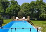 Location vacances Isigny-le-Buat - Gite &quote;La Renaudaie&quote; - piscine-2