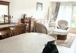 Location vacances Rambouillet - Villa charmante à Élancourt avec jardin privé-1