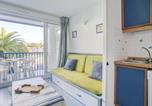 Location vacances Urrugne - Appartement avec Terrasse et Piscine à 2 pas de la Plage - Fr-1-4-567-3
