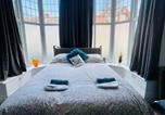 Location vacances Gare sud de Portsmouth - Central Southsea Studio, Perfect for work or Leisure, Central, Parking, self check-in, modern and comfortable-1
