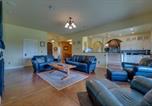 Location vacances Moses Lake - West Richland Home w/ Vineyard & Mountain Views!-3