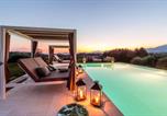 Location vacances Montecarlo - Lose The World. Find Yourself. Villa Duemani, 8 Bedrooms, Panoramic Pool & Spa-1