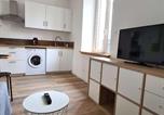 Location vacances  Marne - Studio Moderne au Coeur de Reims, Proche Gare - Fr-1-870-24-4