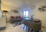 Location vacances Sainte-Maxime - Sainte-Maxime: Appartement 2 pièces rénové avec terrasse, climatisation et à 2 pas de la plage - Fr-1-226-498-2