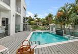 Location vacances Alexandra Headland - Luxurious 5 bedroom home 500m to Alexandra Headland beach-2