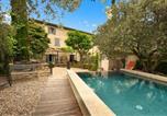 Location vacances Malemort-du-Comtat - Maison Avec Piscine Privée-1