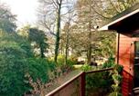 Location vacances Crook - Tree House, Partial Lake Views Pet Friendly-1