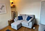 Location vacances Clay Cross - Lovely 3bd Home in the Heart of Morton-2