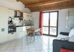Location vacances Marches - N036 - Numana, bilocale con terrazzo in residence con piscina-1