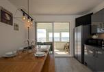 Location vacances Bognor Regis - Stunning Beachfront Apt w Balcony & Sea Views-2