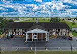 Hôtel Pontiac - Economy Inn & Suites-1