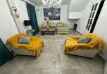 Location vacances La Línea de la Concepción - Casa Preciosa ideal para familias-1