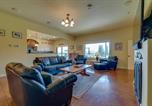 Location vacances Moses Lake - West Richland Home w/ Vineyard & Mountain Views!-4