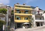 Location vacances Sućuraj - Apartments by the sea Zivogosce - Blato, Makarska - 6679-1